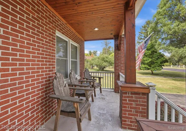 Photo 3 of Single family home for sale at 28115 6 Mile Rd, Livonia, MI 48152 | MLS# 20261057468 | Listing updated on 2026-09-12
