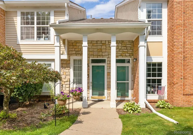 2nd image of 56472 Chesapeake Trl #71, Shelby Township, MI 48316 | MLS# 20261057472