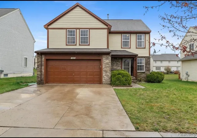1st image of 308 David St, Pontiac, MI 48341 | MLS# 81026038175