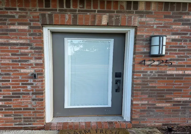 2nd image of 4225 W 14 Mile Rd #Suite 100, Royal Oak, MI 48073 | MLS# 20261057474