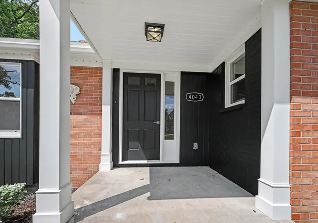 Photo 2 of Single family home for sale at 4043 Clearview St Ne, Grand Rapids, MI 49546 | MLS# 65026038188 | Listing updated on 2026-09-16