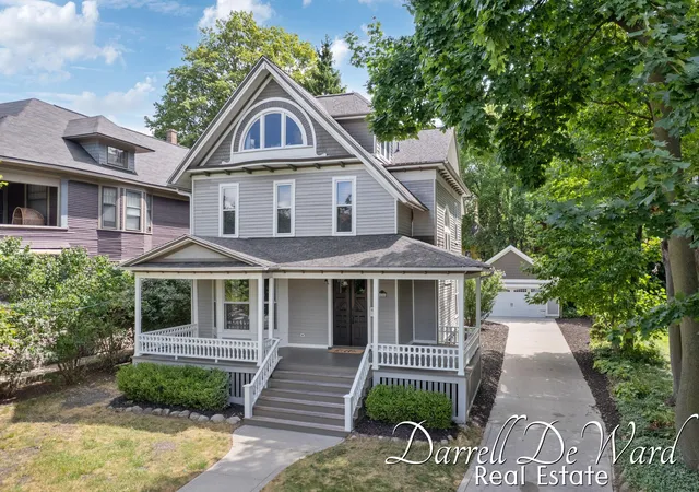 Photo 1 of Single family home for sale at 426 Lafayette Ave Se, Grand Rapids, MI 49503 | MLS# 65026038194 | Listing updated on 2026-09-11