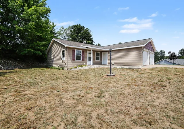 Photo 1 of Condo for sale at 218 Devonwood Dr, Shelby, MI 49455 | MLS# 67026038195 | Listing updated on 2026-07-30