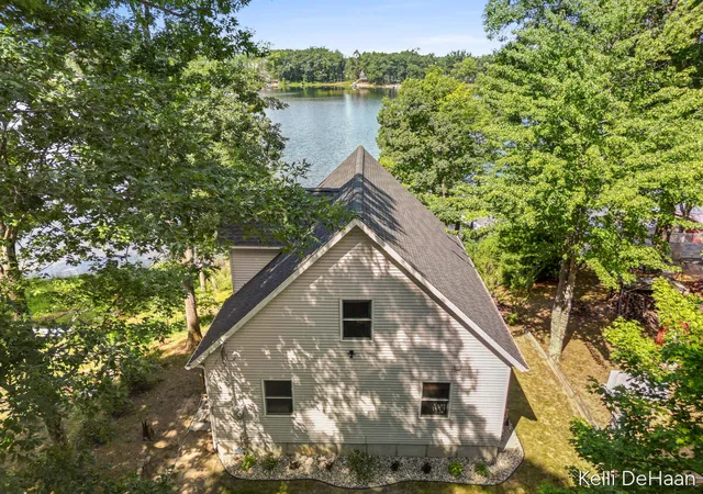 1st image of 12045 N Lake Ave, Bitely, MI 49309 | MLS# 65026038199