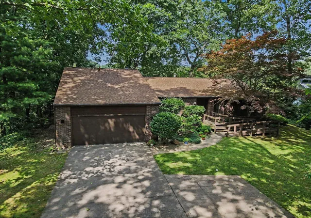 4th image of 9808 Oak Forest Cir, Kalamazoo, MI 49009 | MLS# 66026038200