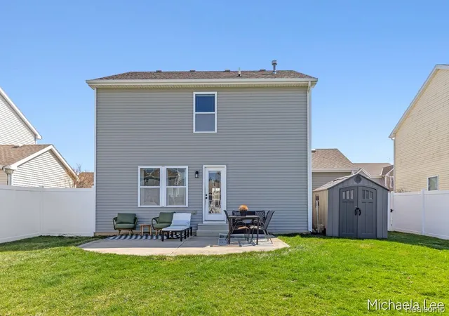Photo 18 of Single family home for sale at 607 Nantucket Dr, Lansing, MI 48906 | MLS# 20261057496 | Listing updated on 2026-07-25