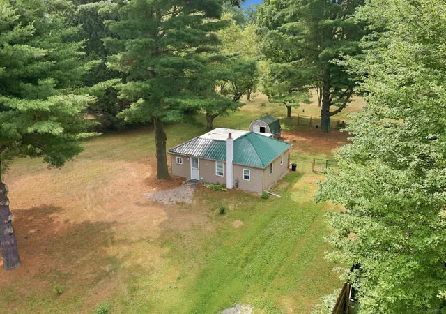 3rd image of 6914 Weber Dr Dr, Port Sanilac, MI 48469 | MLS# 58050216033