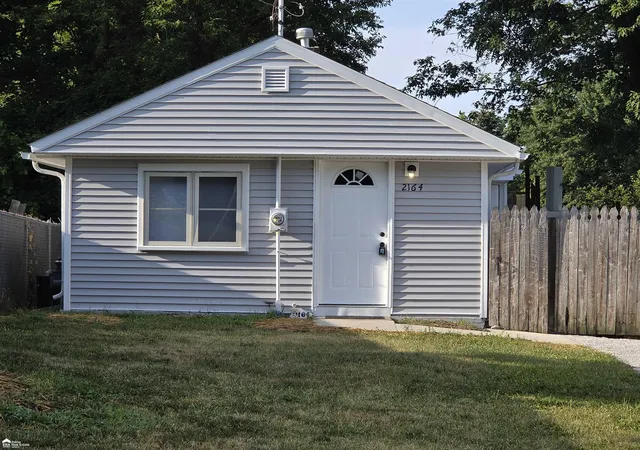 Photo 1 of Single family home for sale at 2164 E Whittemore Ave, Burton, MI 48529 | MLS# 5050216034 | Listing updated on 2026-09-01