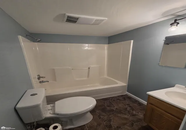 Photo 4 of Single family home for sale at 2164 E Whittemore Ave, Burton, MI 48529 | MLS# 5050216034 | Listing updated on 2026-10-01