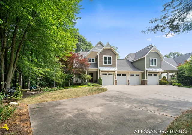 Listing Photo 3 - Condo for sale in building located at 1955 Bower St, Holland, MI 49424