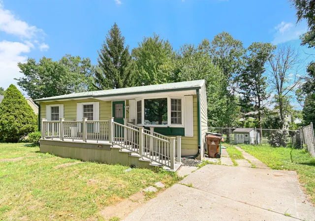 Photo 3 of Single family home for sale at 234 Trinity Cir, Lansing, MI 48911 | MLS# 81026038206 | Listing updated on 2026-09-21