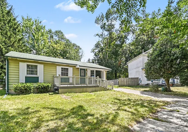 Photo 3 of Single family home for sale at 234 Trinity Cir, Lansing, MI 48911 | MLS# 81026038206 | Listing updated on 2026-09-21