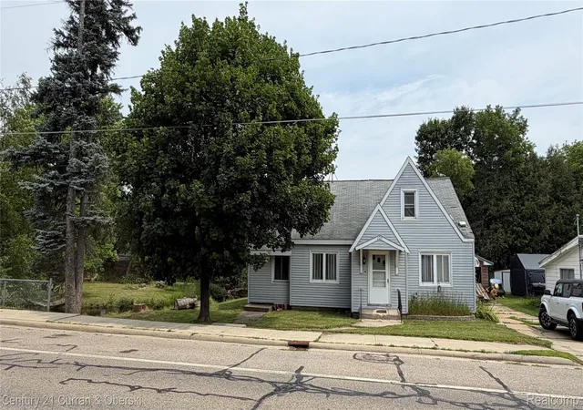 27th image of 209 S Fifth St, Roscommon, MI 48653 | MLS# 20261057514