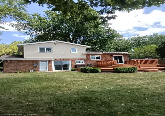 2nd image of 15280 Riviera Shores Dr, Holly, MI 48442 | MLS# 20261057518