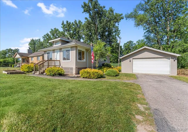 Photo 2 of Single family home for sale at 34868 W Jefferson Ave, Rockwood, MI 48173 | MLS# 20261057519 | Listing updated on 2026-08-21
