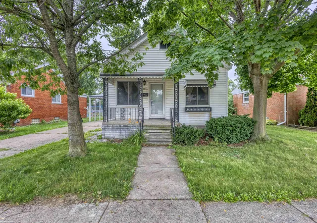 Photo 1 of Single family home for sale at 14846 Stephens Dr, Eastpointe, MI 48021 | MLS# 58050216047 | Listing updated on 2026-07-24