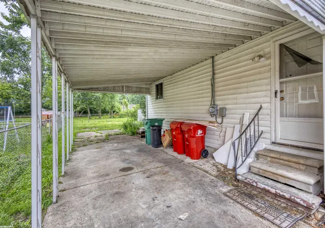 Photo 3 of Single family home for sale at 14846 Stephens Dr, Eastpointe, MI 48021 | MLS# 58050216047 | Listing updated on 2026-07-24