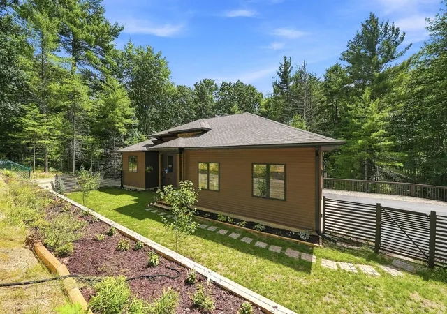 Photo 3 of Single family home for sale at 5346 Trager Rd, Traverse City, MI 49696 | MLS# 78080071448 | Listing updated on 2026-10-01