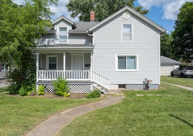Photo 1 of Single family home for sale at 175 S Howell St, Hillsdale, MI 49242 | MLS# 53026038234 | Listing updated on 2026-09-01