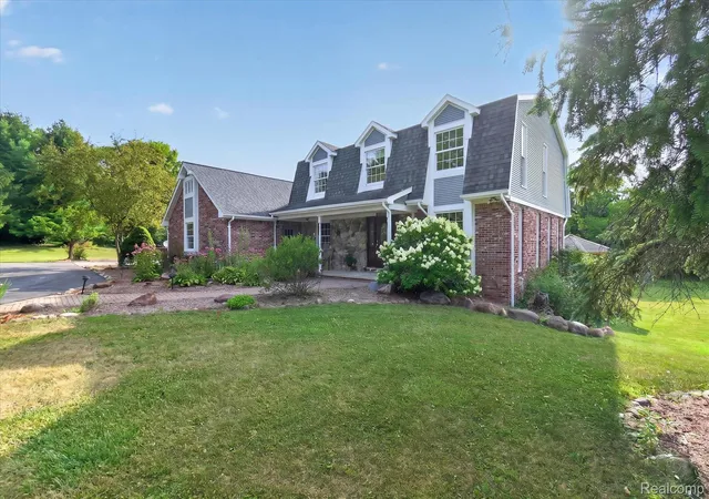 Photo 3 of Single family home for sale at 6756 Abi Ln, Plymouth, MI 48170 | MLS# 20261057539 | Listing updated on 2026-09-04