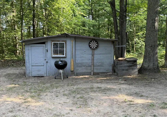21st image of 4183 Mary St, Wellston, MI 49689 | MLS# 67026038244