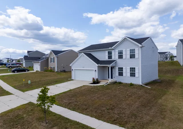 Photo 2 of Single family home for sale at 8449 E Sturtevant Ave, Richland, MI 49083 | MLS# 66026038255 | Listing updated on 2026-08-19