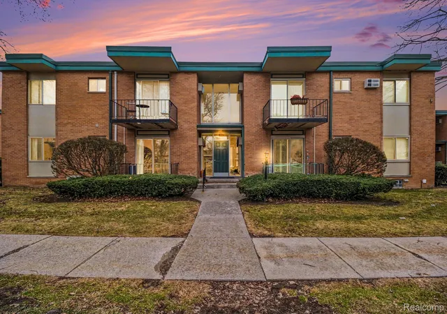 Photo 1 of Condo for sale at 1840 Axtell Dr #7, Troy, MI 48084 | MLS# 20261057576 | Listing updated on 2026-08-26