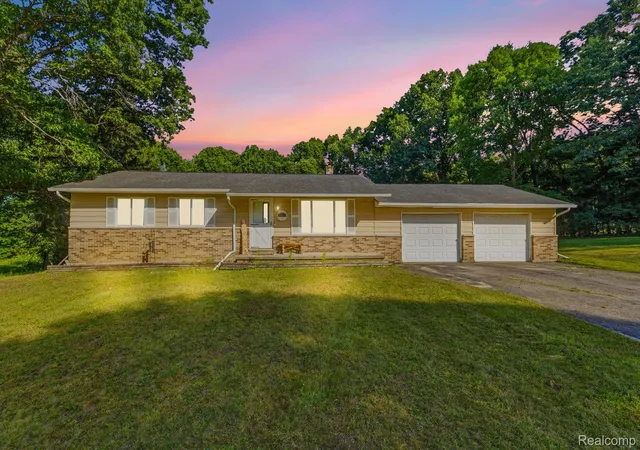 Photo 1 of Single family home for sale at 3685 Chesterfield Dr, Lapeer, MI 48446 | MLS# 20261057589 | Listing updated on 2026-09-05