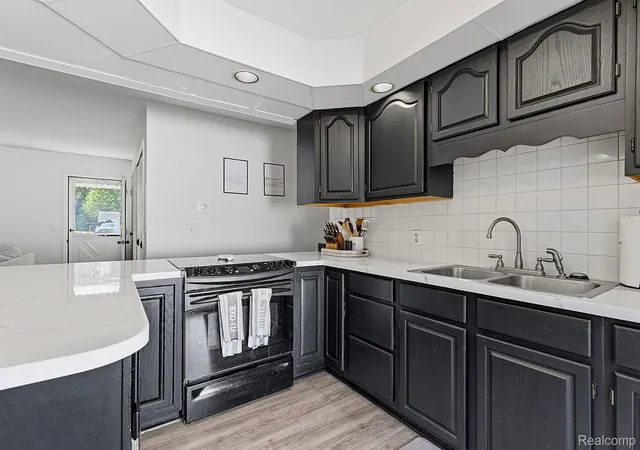 Photo 3 of Single family home for sale at 3685 Chesterfield Dr, Lapeer, MI 48446 | MLS# 20261057589 | Listing updated on 2026-09-05