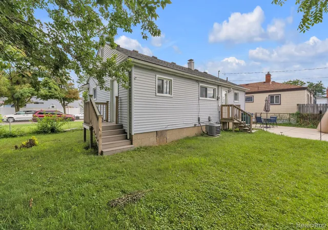 22nd image of 2140 Ford Blvd, Lincoln Park, MI 48146 | MLS# 20261057593