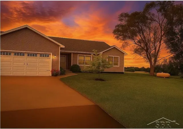 1st image of 2597 N Hemlock Rd, Hemlock, MI 48626 | MLS# 61050216067
