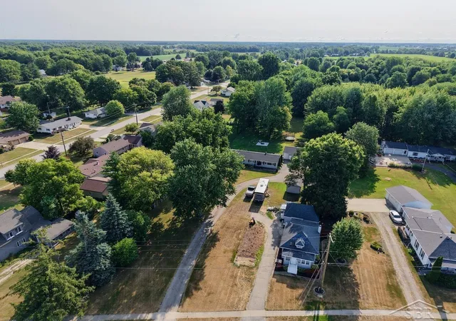 27th image of 325 S Main St, Chesaning, MI 48616 | MLS# 61050216070