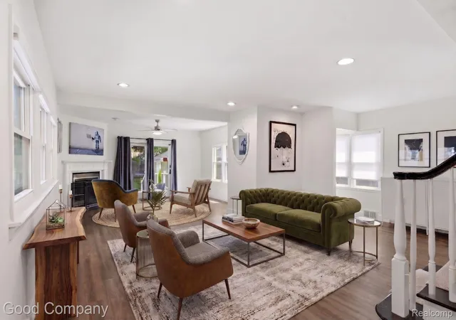 2nd image of 411 Pingree Blvd, Royal Oak, MI 48067 | MLS# 20261057596