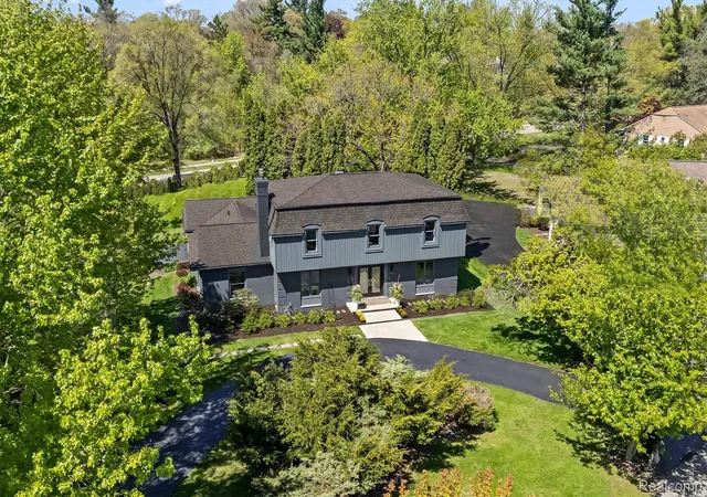 Photo 1 of Single family home for sale at 25080 Glynholm Ct, Bloomfield Hills, MI 48301 | MLS# 20261057603 | Listing updated on 2026-07-25