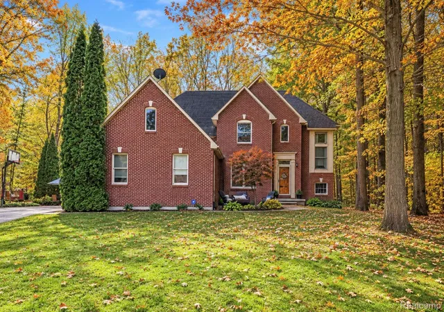 Photo 1 of Single family home for sale at 9293 Oakview Dr, Swartz Creek, MI 48473 | MLS# 20261057604 | Listing updated on 2026-10-29