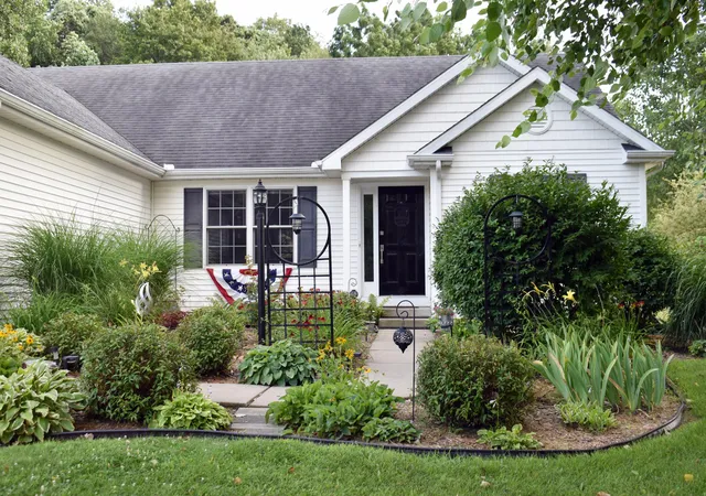Photo 2 of Single family home for sale at 3970 N Hidden Valley Trl, Bertrand Township Berrien, MI 49120 | MLS# 69026038282 | Listing updated on 2026-09-14