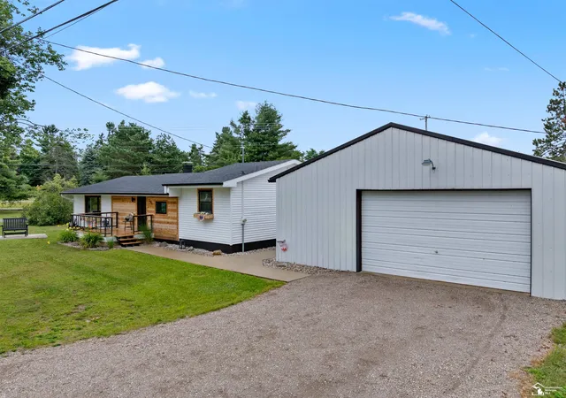 2nd image of 751 Stonewood St, Gaylord, MI 49735 | MLS# 57050216083