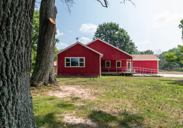 3rd image of 3820 N Beech Ave, White Cloud, MI 49349 | MLS# 53026038285