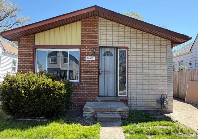 Photo 2 of Single family home for sale at 20000 Indiana St, Detroit, MI 48221 | MLS# 20261057622 | Listing updated on 2026-08-17