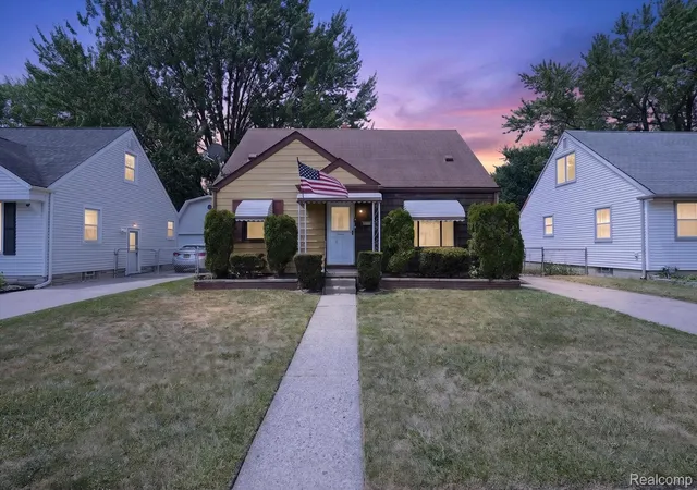 Photo 1 of Single family home for sale at 25199 Cole St, Roseville, MI 48066 | MLS# 20261057632 | Listing updated on 2026-07-30