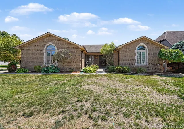 1st image of 2664 Woodford Dr, Sterling Heights, MI 48310 | MLS# 20261057641