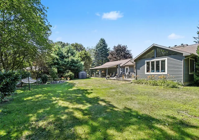 Photo 2 of Single family home for sale at 2390 Sycamore Path, Saint Joseph, MI 49085 | MLS# 69026038308 | Listing updated on 2026-08-31