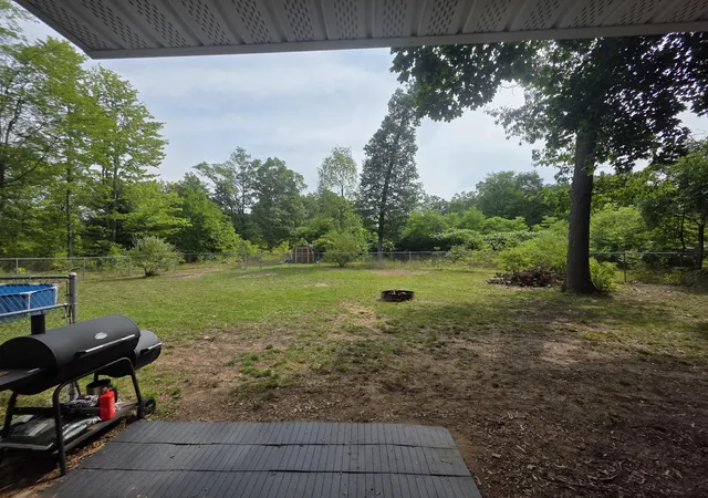 Photo 4 of Single family home for sale at 2048 S Ml Iron Rd, Muskegon, MI 49442 | MLS# 67026038304 | Listing updated on 2026-09-11