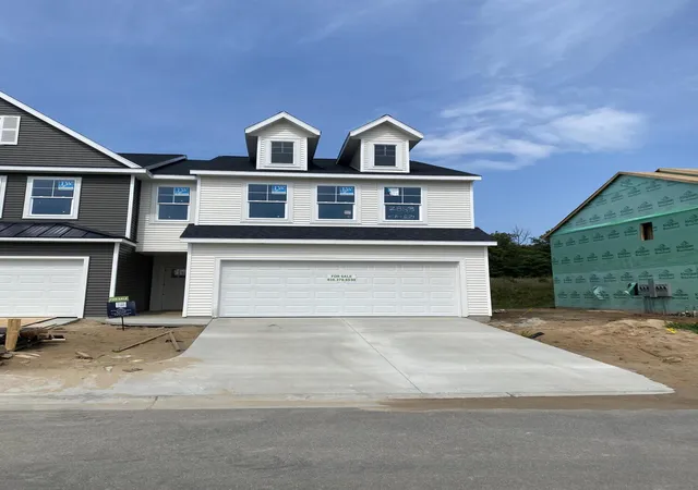 Photo 1 of Condo for sale at 2883 E Highgate Dr Se #82, Grand Rapids, MI 49512 | MLS# 65026038307 | Listing updated on 2026-08-30
