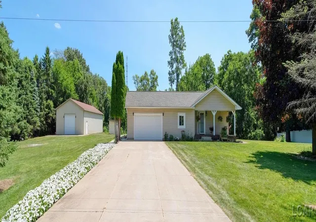 Photo 1 of Single family home for sale at 6573 Pawson Rd, Onsted, MI 49265 | MLS# 56050216097 | Listing updated on 2026-08-31