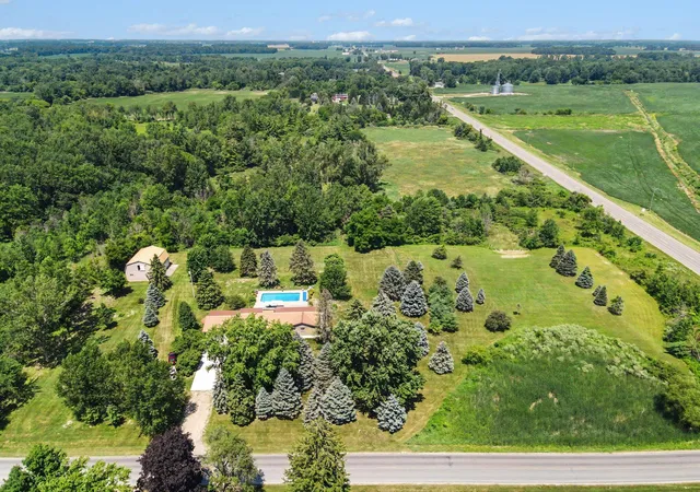 3rd image of 100 W Musgrove Hwy, Lake Odessa, MI 48849 | MLS# 65026038319