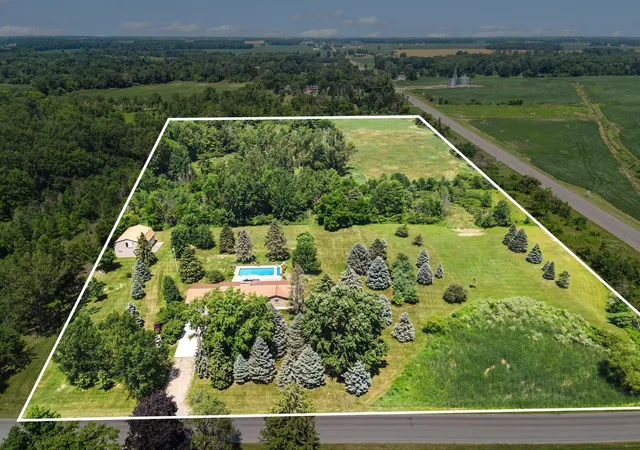 4th image of 100 W Musgrove Hwy, Lake Odessa, MI 48849 | MLS# 65026038319