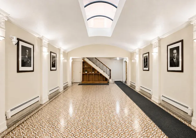 Listing Photo 5 - Condo for sale in building located at 120 Seward Ave, Detroit, MI 48202 - Unit #201