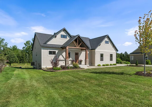 2nd image of 6691 Yamoto Wy, Fennville, MI 49408 | MLS# 71026038333