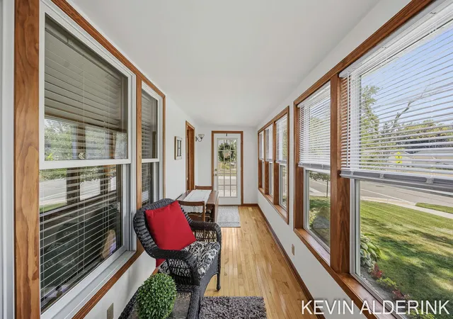 4th image of 136 S Fairview Rd, Zeeland, MI 49464 | MLS# 71026038340
